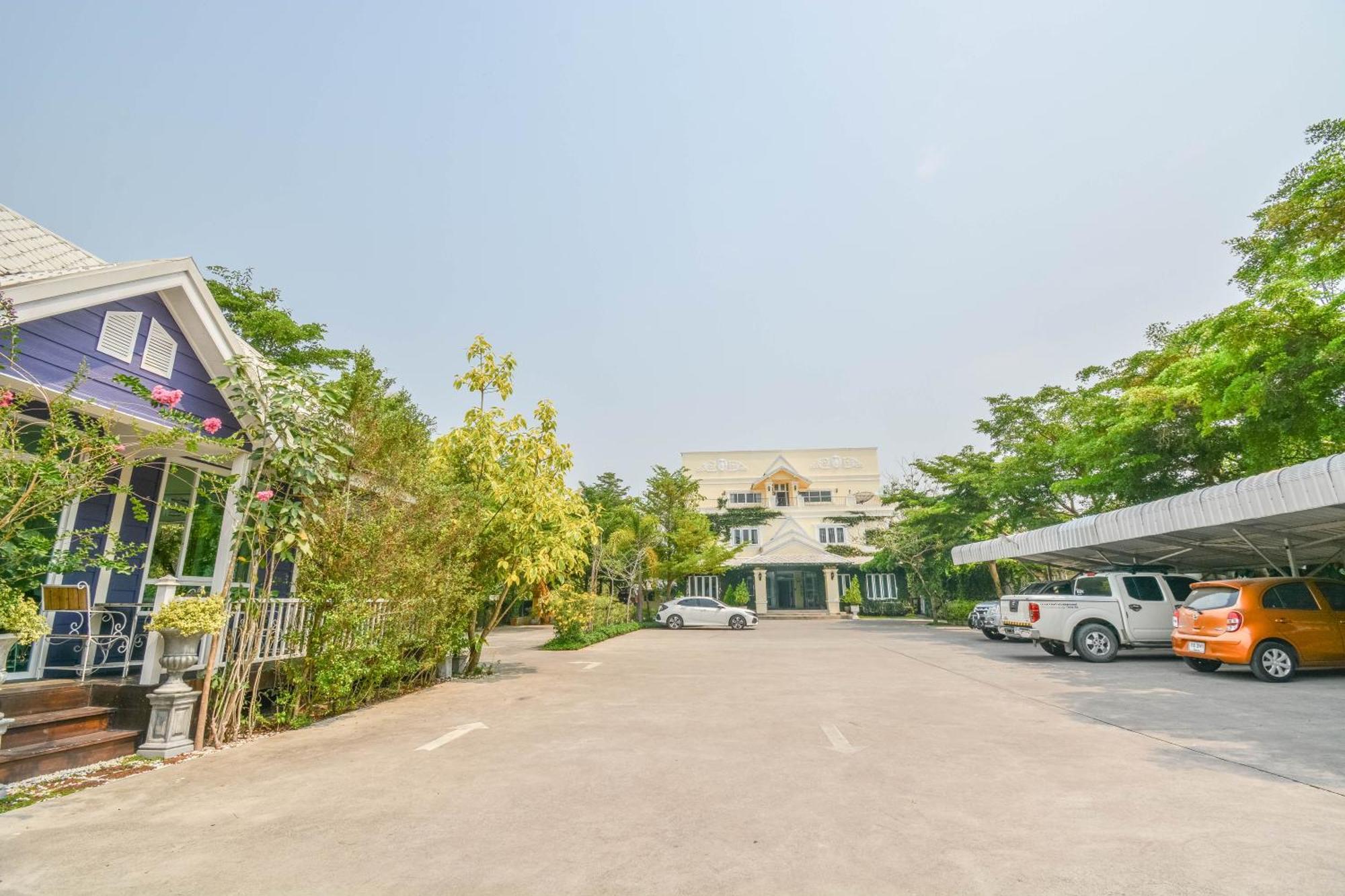 The Target Residence Chiang Rai Bagian luar foto